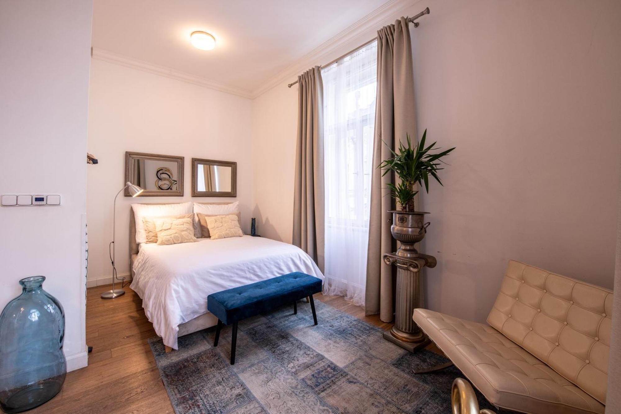 Modern Downtown Apt - Renovated, On Ideal Location Praha Exteriér fotografie