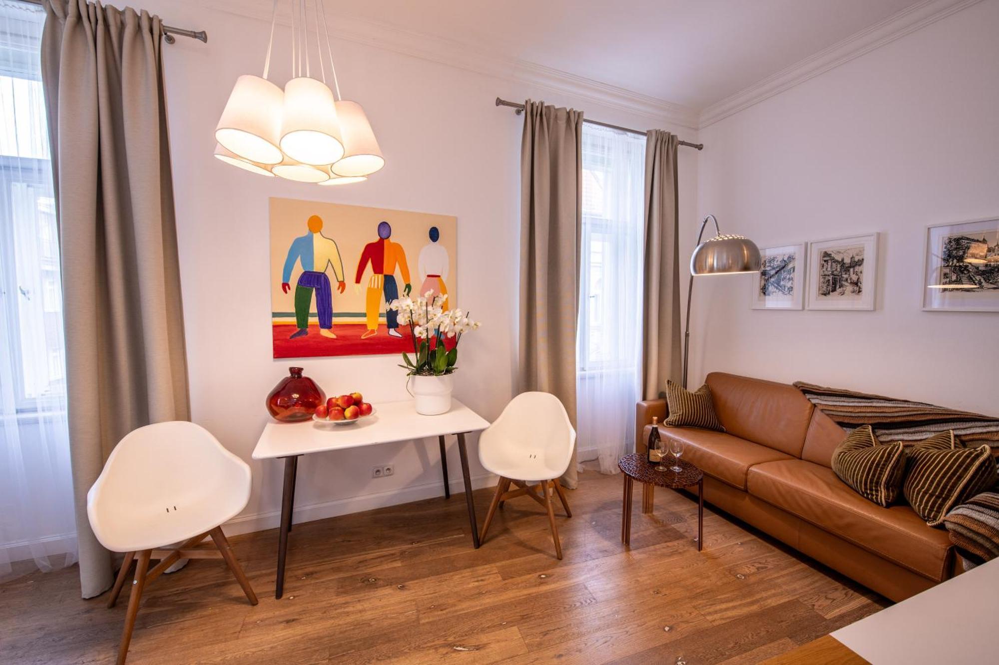 Modern Downtown Apt - Renovated, On Ideal Location Praha Exteriér fotografie